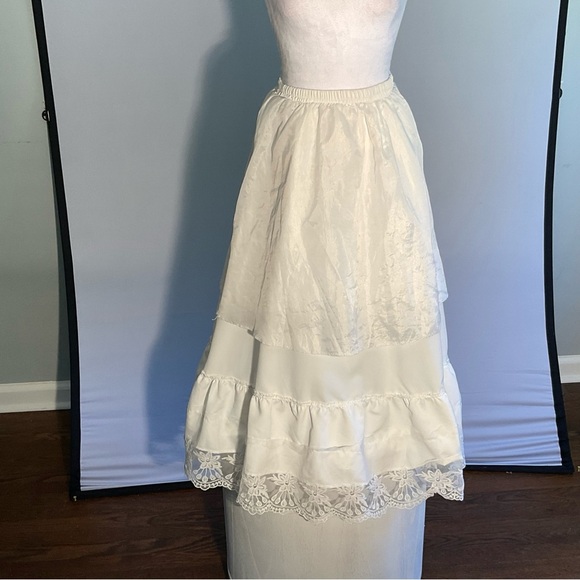 White Lace Petticoat Skirt Lolita Cosplay Cottagecore Festival - Picture 4 of 16